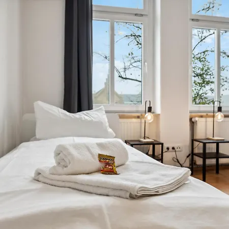 Fuer Teams Halle Zentrum Wifi, Smart Tv, Parking New Apartment Halle (Saale)